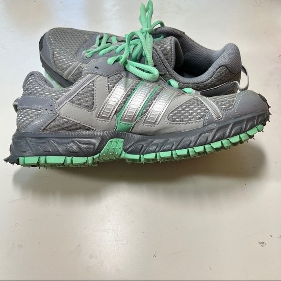ADIDAS Trainers. Dark gray, silver & turquoise green. Size 8. Mud release soles - Picture 4 of 11